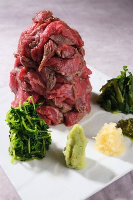 Фирменное блюдо «Мясные Гималаи»