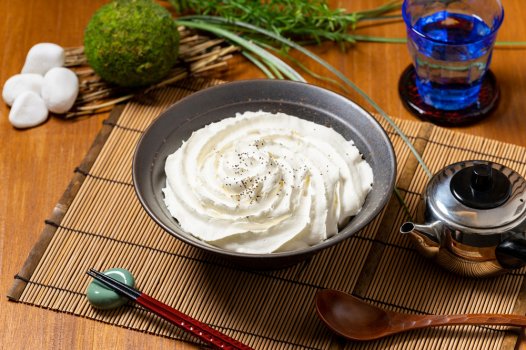 Удон с белым кремом из сыра и ментайко