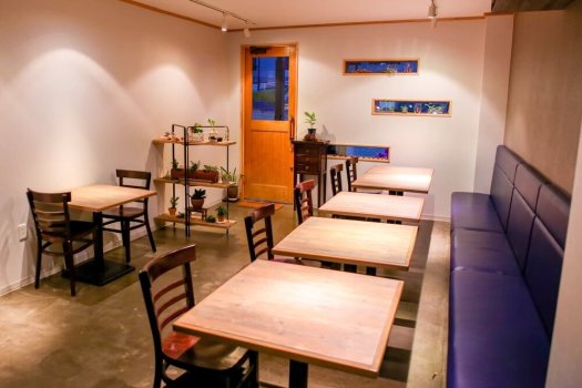 Внутри магазина