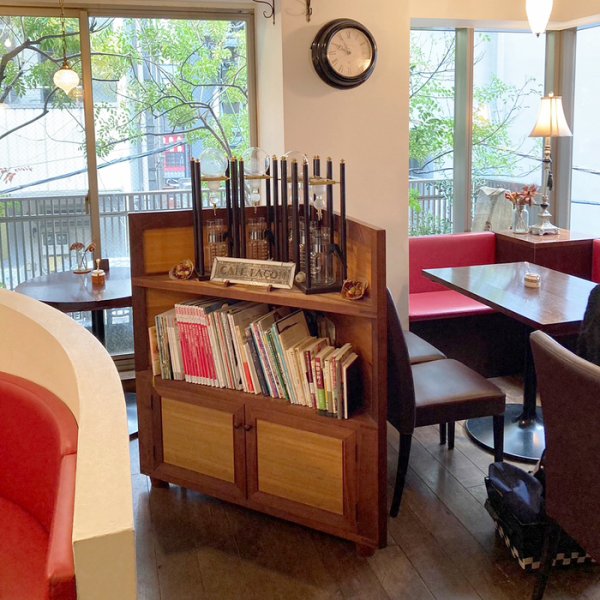 Внутри магазина