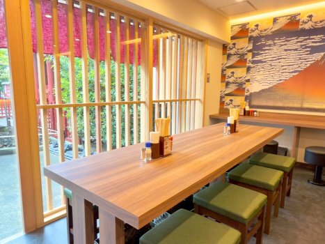 Внутри магазина