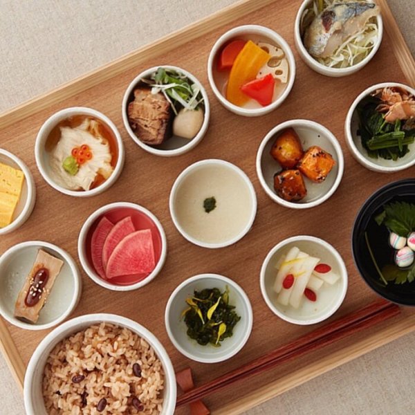 「Сет обандзай из 12 блюд」