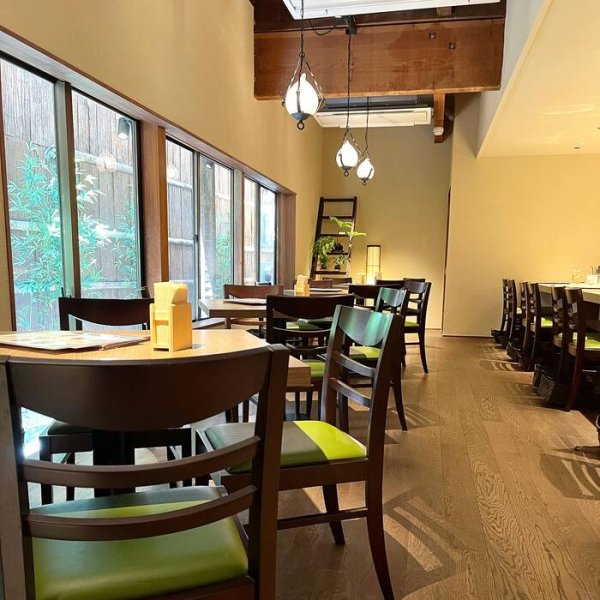 Внутри магазина