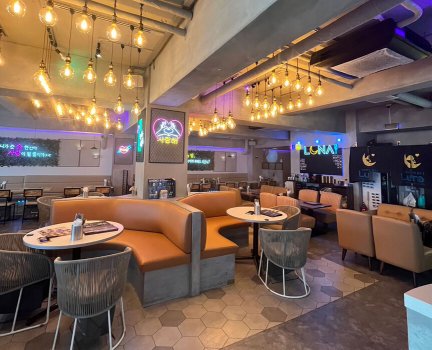 Внутри магазина