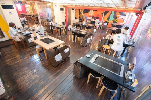 Внутри магазина