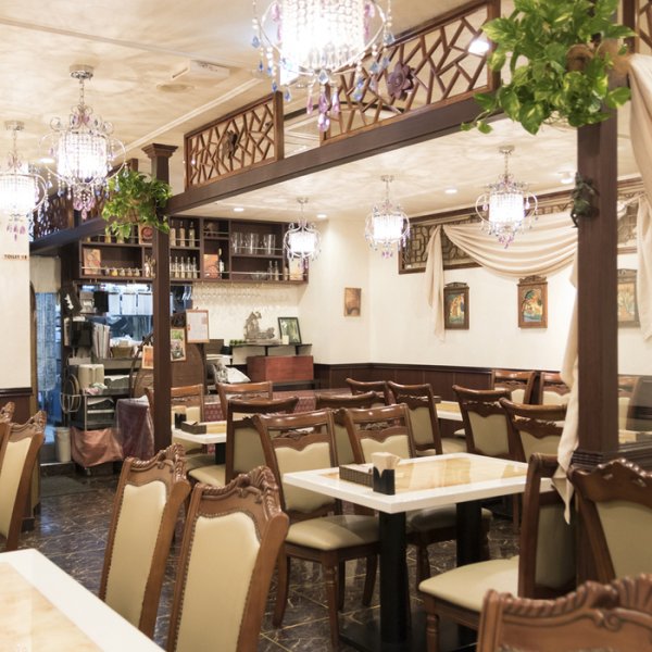 Внутри магазина 2